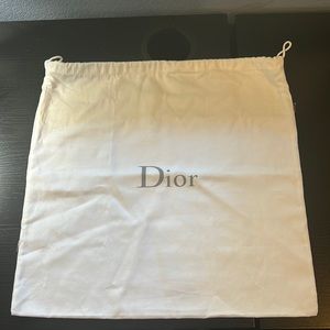 Dior Dust Cover